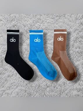 Alo 3 Piece Bundle - Crew Ribbed Socks - Brand New - Never Worn - As Pictured